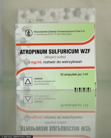 Amerykanie wysyłają na Ukrainę lek, który ma złagodzić skutki ataku bronią chemiczną. Co to jest atropina i jakie jest jej działanie?