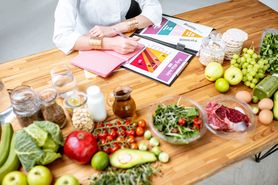 Dieta przy nadciśnieniu tętniczym. Co spożywać? Jakich produktów unikać?