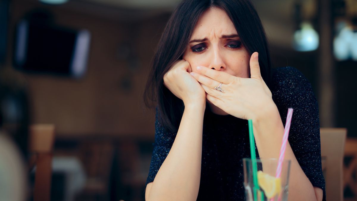 Odbijanie to odruch fizjologiczny polegający na wydalaniu przez usta połkniętego powietrza.