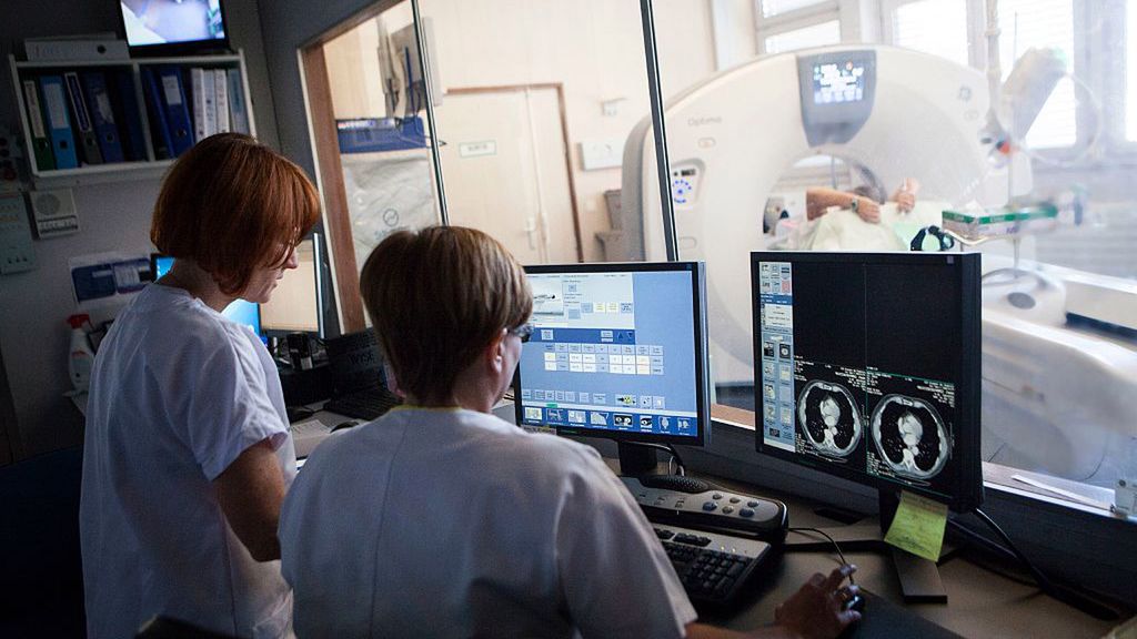 Przeoczono alergię, która była przeciwskazaniem do zabiegu. Pacjentka zmarła