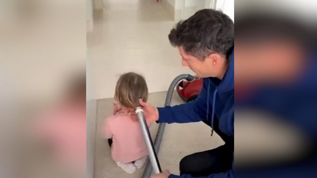Lewandowski czesze córkę... odkurzaczem! Musicie zobaczyć ten filmik!