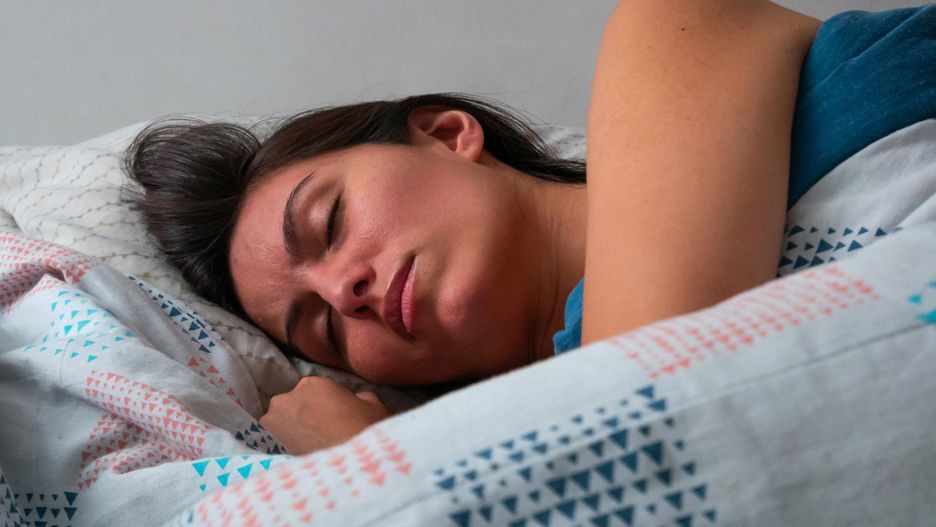 Utrzymujący się niedobór snu w tych kluczowych momentach życia wiąże się ze zwiększonym ryzykiem wystąpienia problemów metabolicznych