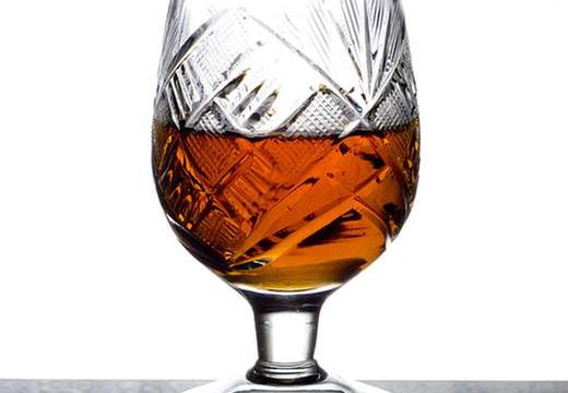 Bourbon jest 37 razy gorszy niż wódka