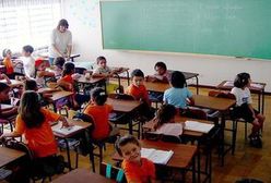 Płace nauczycieli wzrosną o 7% w 2010 r.