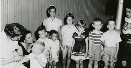To zdjęcie przeszło do historii. Podobnie jak polio, śmiertelna choroba zakaźna