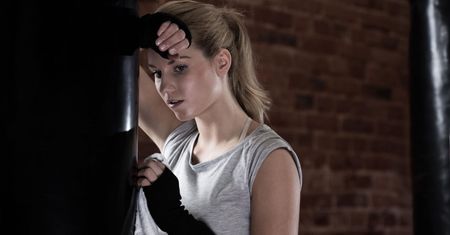 Worek treningowy – zastosowanie, zalety, przykładowy trening