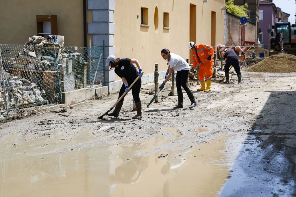 Mieszkańcom zalanych terenów grozi m.in tężec