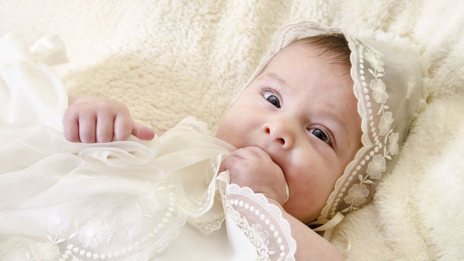 Prezent na chrzciny powinien być dobrany do okoliczności i być pamiątką tego ważnego wydarzenia