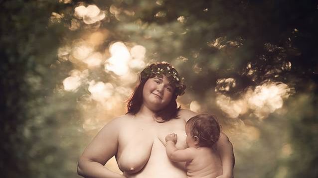 Kobieta karmiąca piersią / Facebook