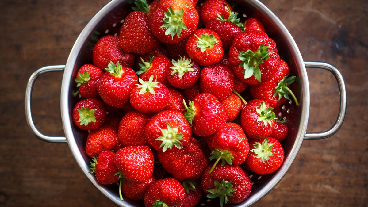 Najwyższy poziom pestycydów jest między innymi w truskawkach
