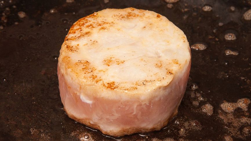 Salmonella w mięsie. Nie jedz pod żadnym pozorem!