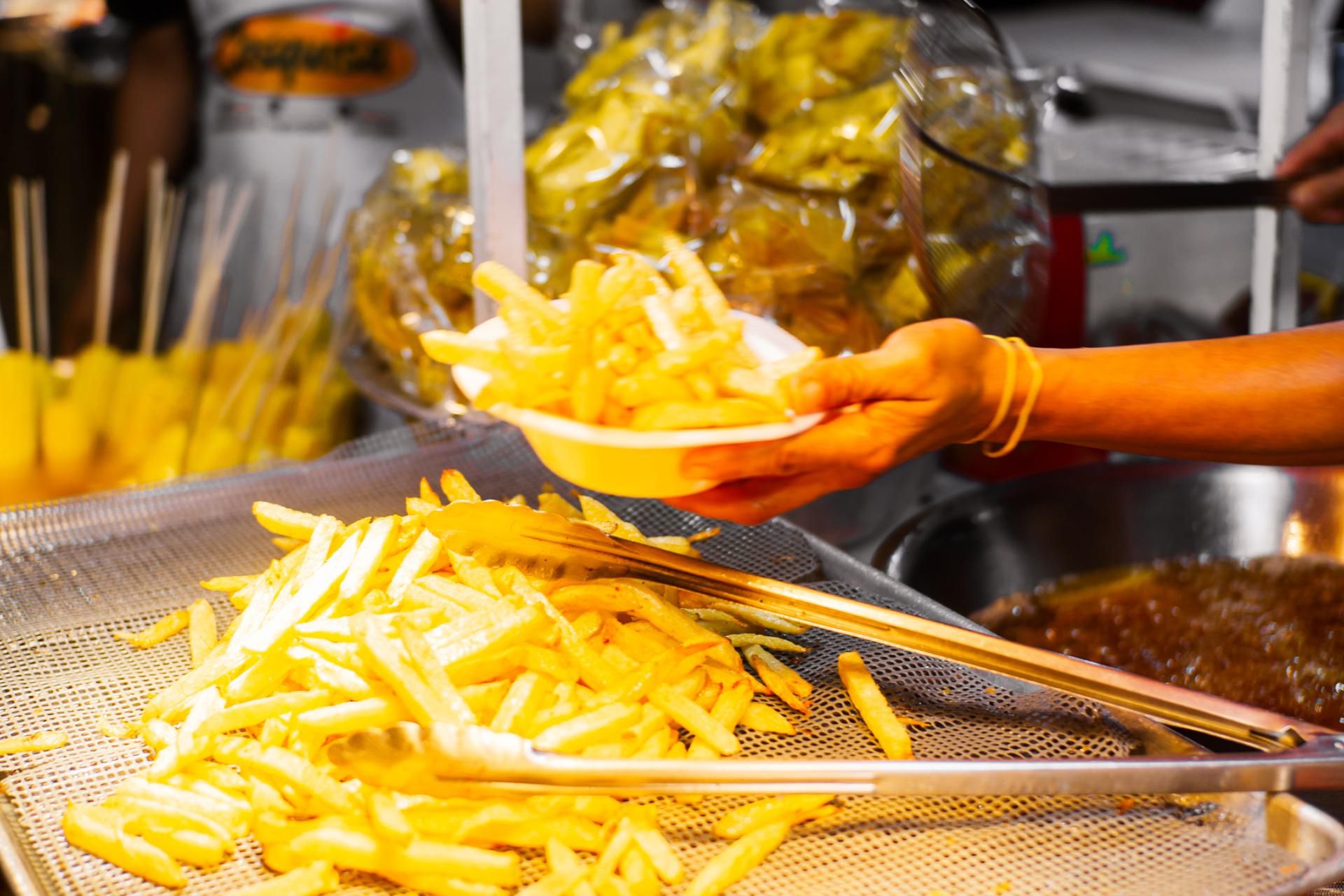 Utwardzony olej palmowy jest masowo wykorzystywany w przemyśle spożywczym