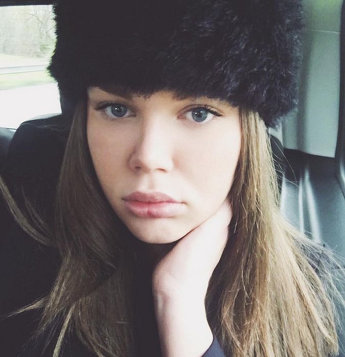 Camille lubi bawić się modą