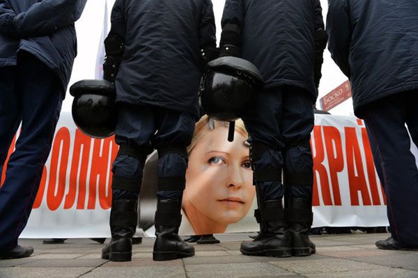 W Kijowie tłumy ludzi gromadzą się na marsz poparcia dla UE