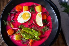 Zupa z młodych buraczków – 3 wyborne przepisy na letnią botwinkę