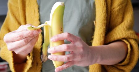 Te osoby nie powinny jeść bananów. Nie chodzi tylko o przyjmowane leki