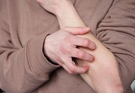 ''Skóra z depresja'. Te objawy to pilne ostrzeżenie