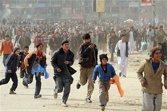 19 osób zginęło w serii samobójczych zamachów w Kabulu