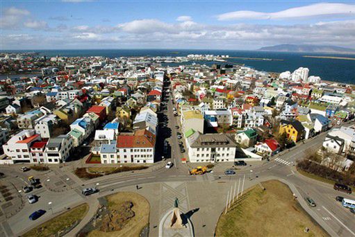 Polacy w Islandii masowo wykupują makaron i piwo