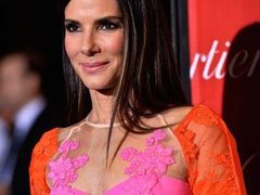 Sandra Bullock wciąż młoda i modna