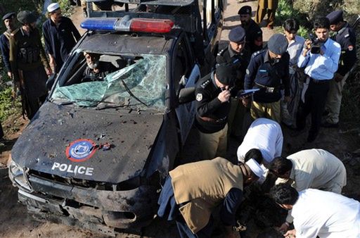 Osiem osób zginęło w zamachu w Pakistanie