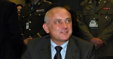 Szczygło: "chłopcy ze wsi" nie będą kierować wojskiem