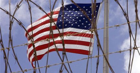 Obama rozgrzesza sadystów z CIA