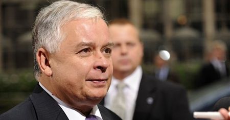 Prezydent odbierze sto orderów, bo odznaczeni są niegodni?