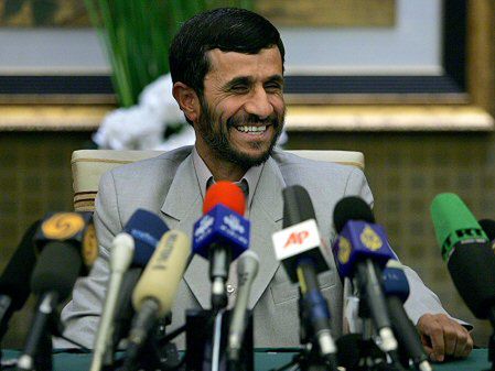 Ahmadineżad: Iran nie zamierza rozwijać broni jądrowej