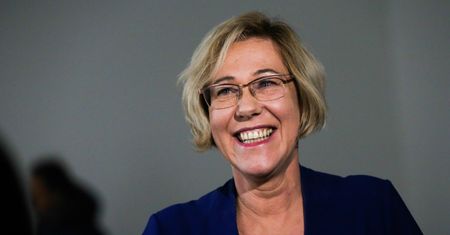 Dyrektor doniósł do sądu na matkę uczennicy. Został zawieszony