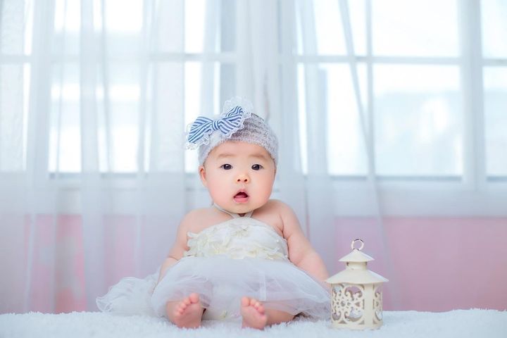 Najpiękniejsze modele sukienek niemowlęcych