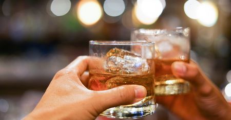 Najgorsze alkohole. Dlaczego należy ich unikać?