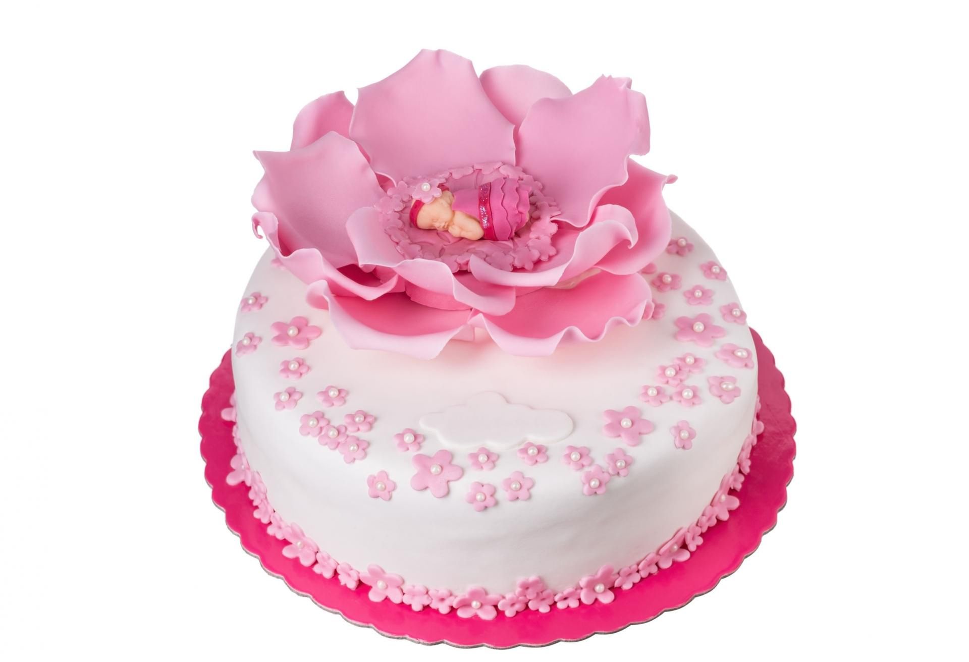 Tort dla dziewczynki może mieć różowe dekoracje