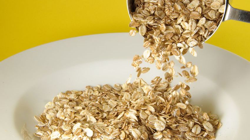 Herbata owsiana łagodzi wzdęcia