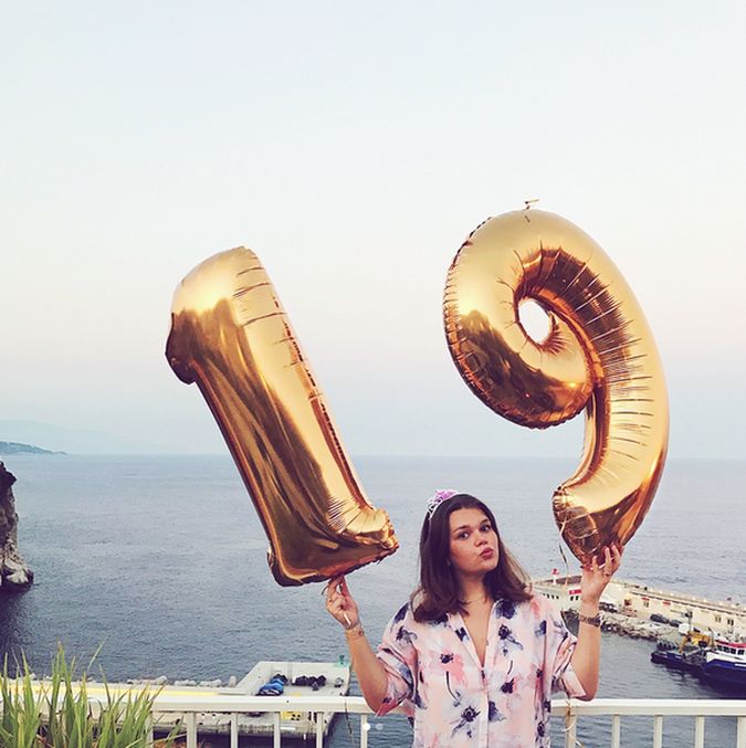 Camille skończyła niedawno 19 lat