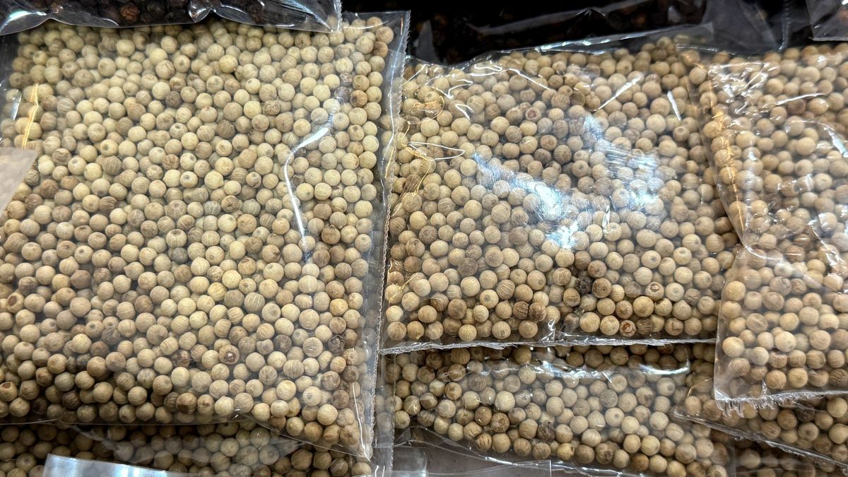 Biały pieprz zwiększa przyswajalność niektórych składników odżywczych, w tym witamin i minerałów.