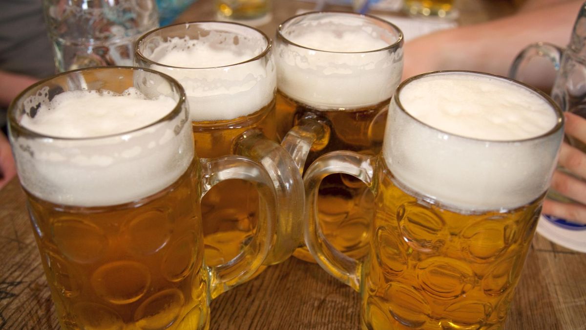Pijesz piwo codziennie? Lekarz ostrzega: "Możemy mieć pewność, że zachorujemy"