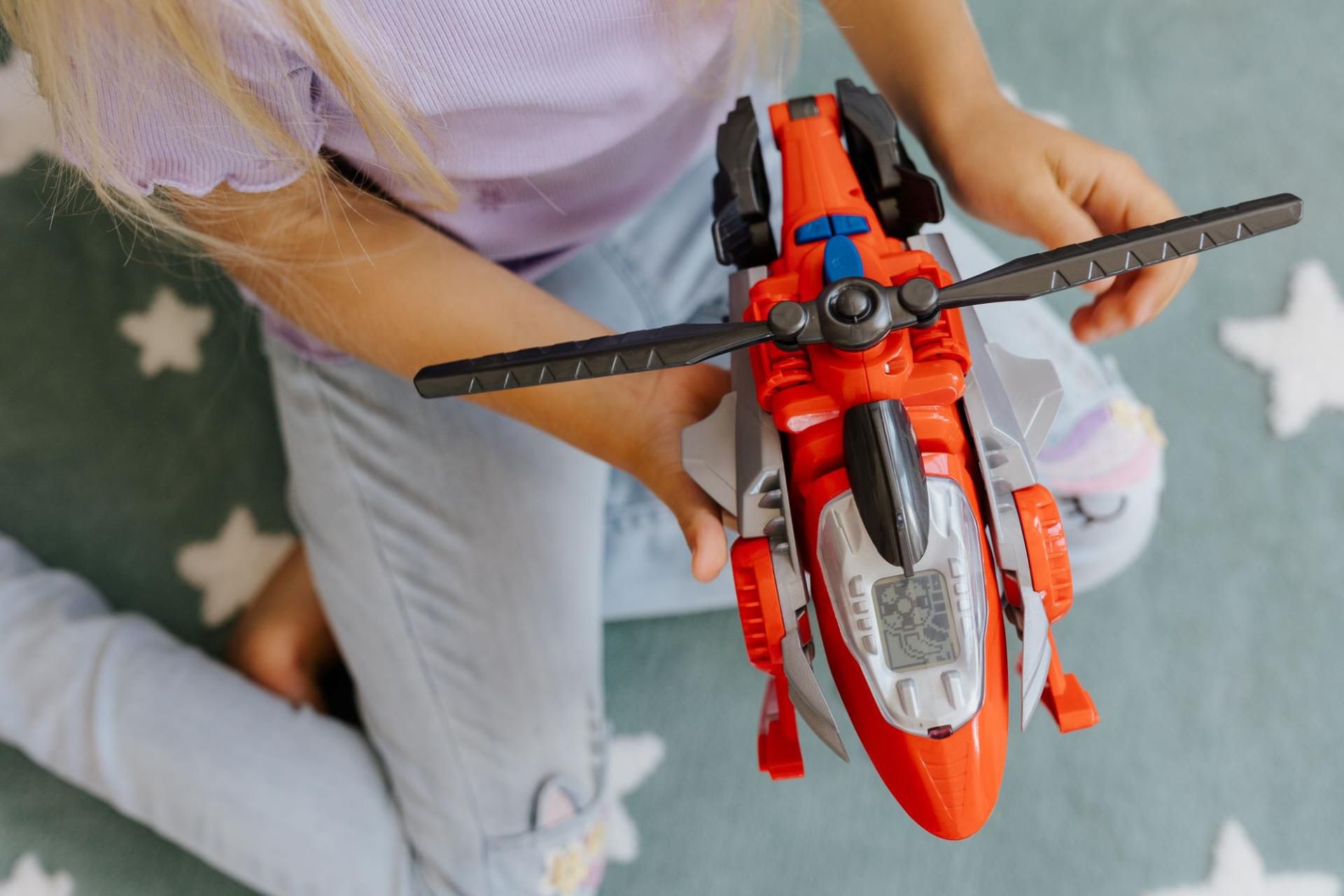 Pteranodon Kyrion zmienia się w helikopter ratowniczy