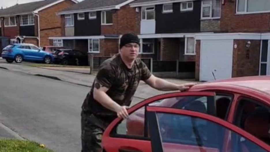 Nagrał to po śmierci 11-latka z Katowic. Pokazał, jak dziecko może uciec porywaczowi