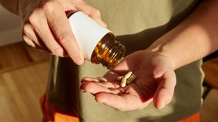 Suplement na czarnej liście MZ. Miał wspomagać zasypianie, a może zniszczyć wątrobę