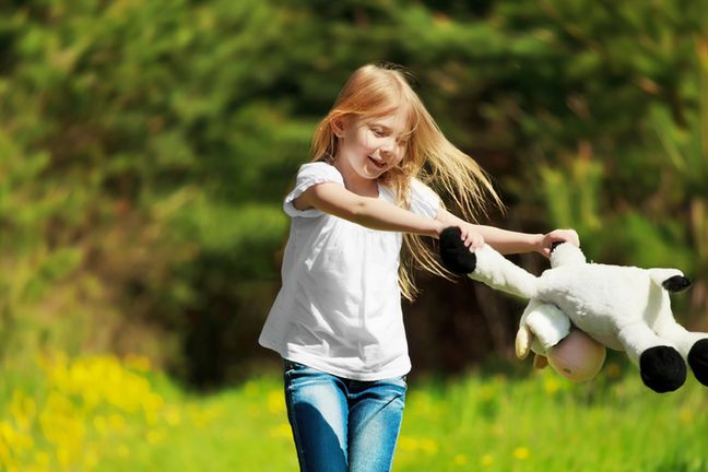 Dzięki zabawom tanecznym dzieci mogą usprawnić swoje zdolności psychofizyczne