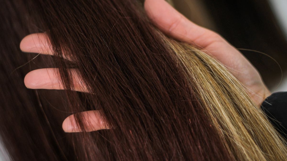 Skleroproteiny są jednym z białek strukturalnych włosów i paznokci.