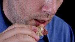 Wierzą, że szkodzi jelitom. "Miliony ludzi unikają glutenu"