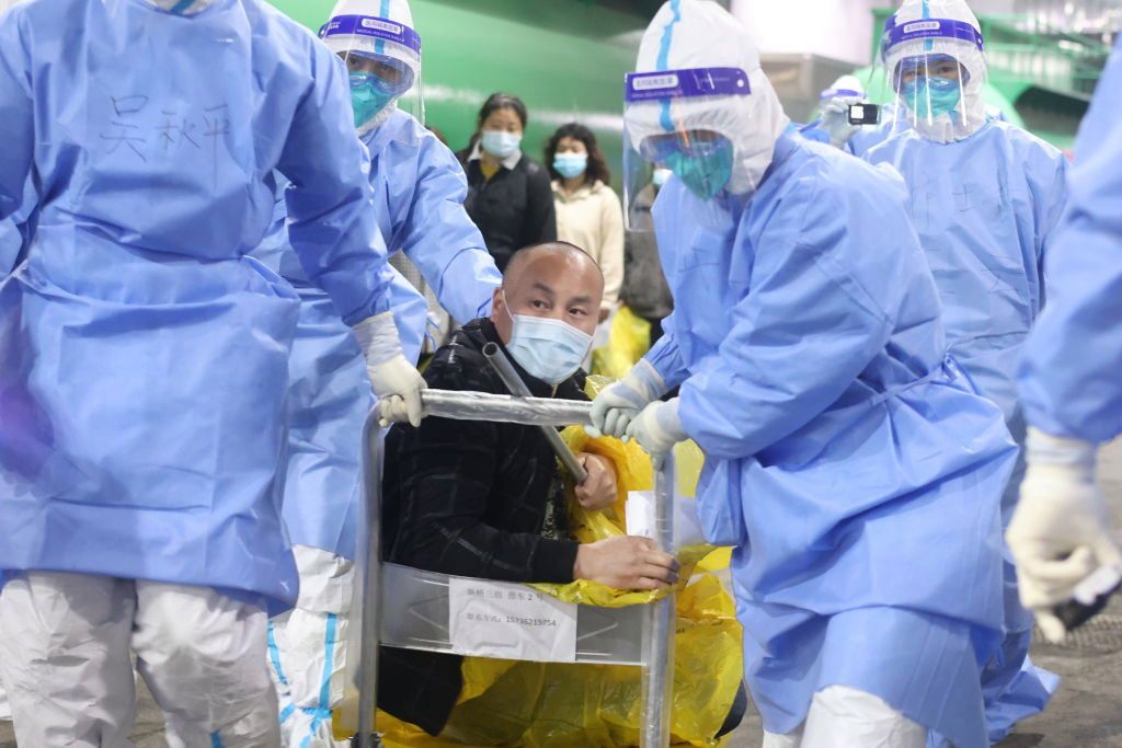 Pierwsze przypadki COVID-19 odnotowano 17 listopada 2019 r. w mieście Wuhan, w prowincji Hubei, w Chinach