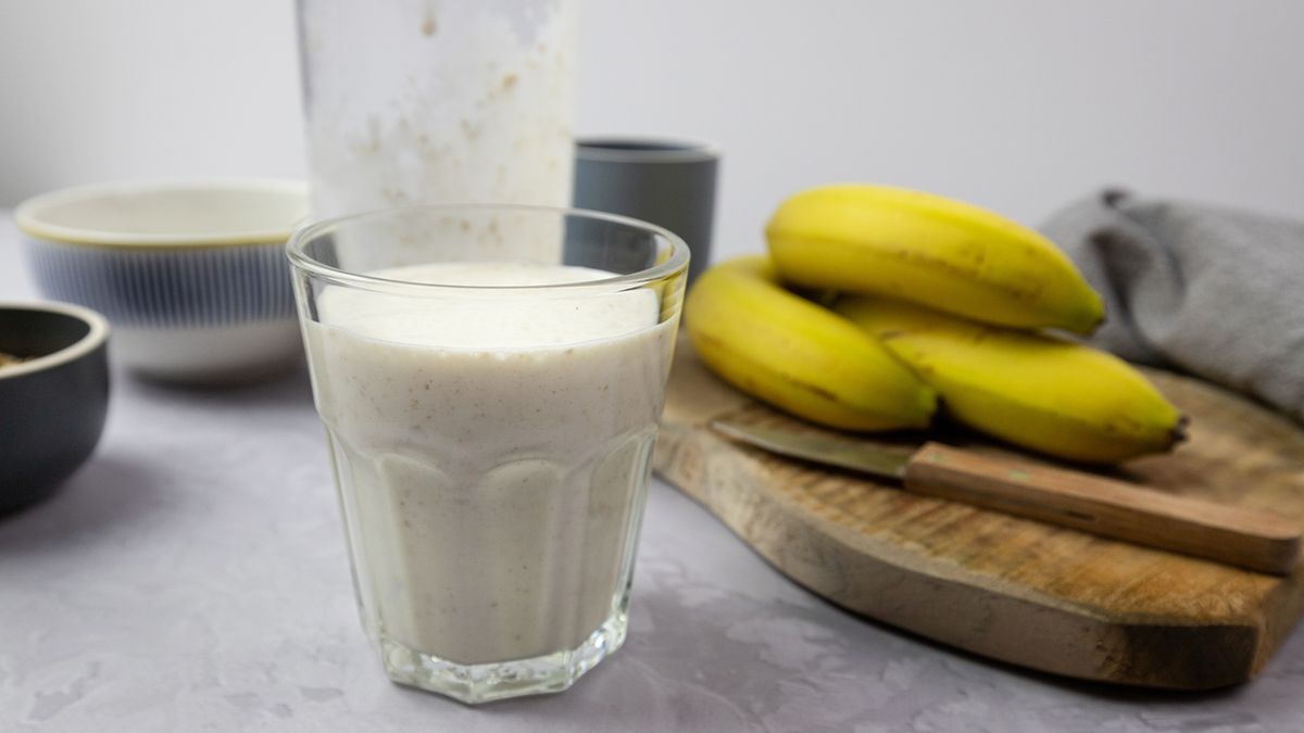 Ajran to napój z jogurtu i wody.