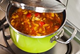 Bigos z cukinii - co to jest, przepis, składniki odżywcze