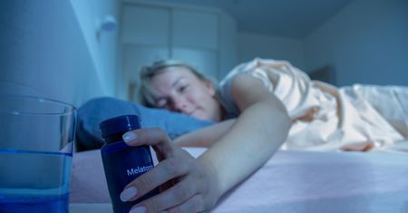 Przebadano osoby przyjmujące melatoninę. Doszli do ciekawych wniosków