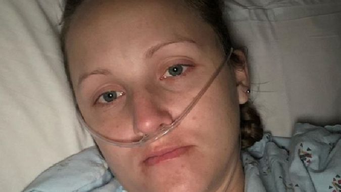 Tampon wywołał u niej śmiertelnie groźną infekcję.