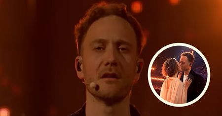 Na Eurowizji wystąpił z żoną, która ma za sobą ciężką chorobę. Utwór porusza