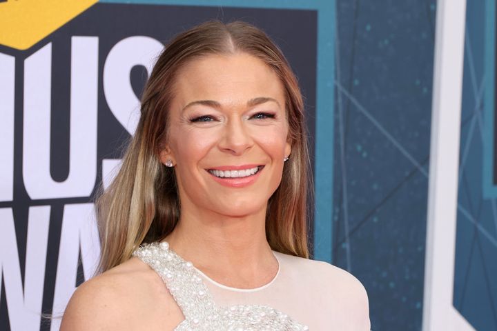 LeeAnn Rimes choruje na łuszczycę od drugiego roku życia